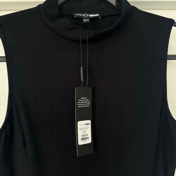 FashionNova Mock Neck Bubble Dress 🖤 - Picture 6 of 8